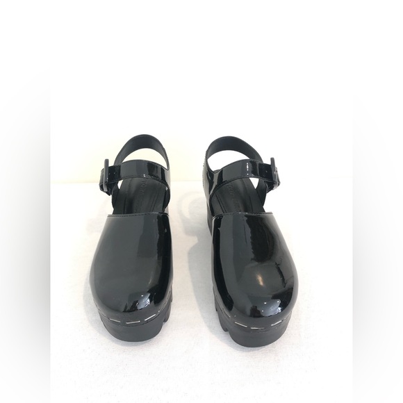Tory Burch Lug Sole Clogs Sling Back Black Patent Leather Size 7 NWOT - Picture 2 of 6